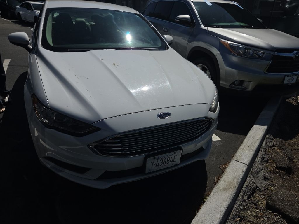 2018 Ford Fusion S's photo