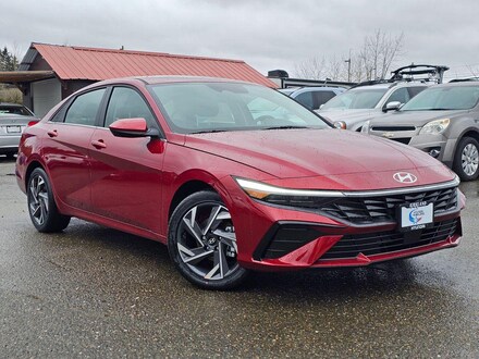 2025 Hyundai Elantra SEL Convenience Sedan
