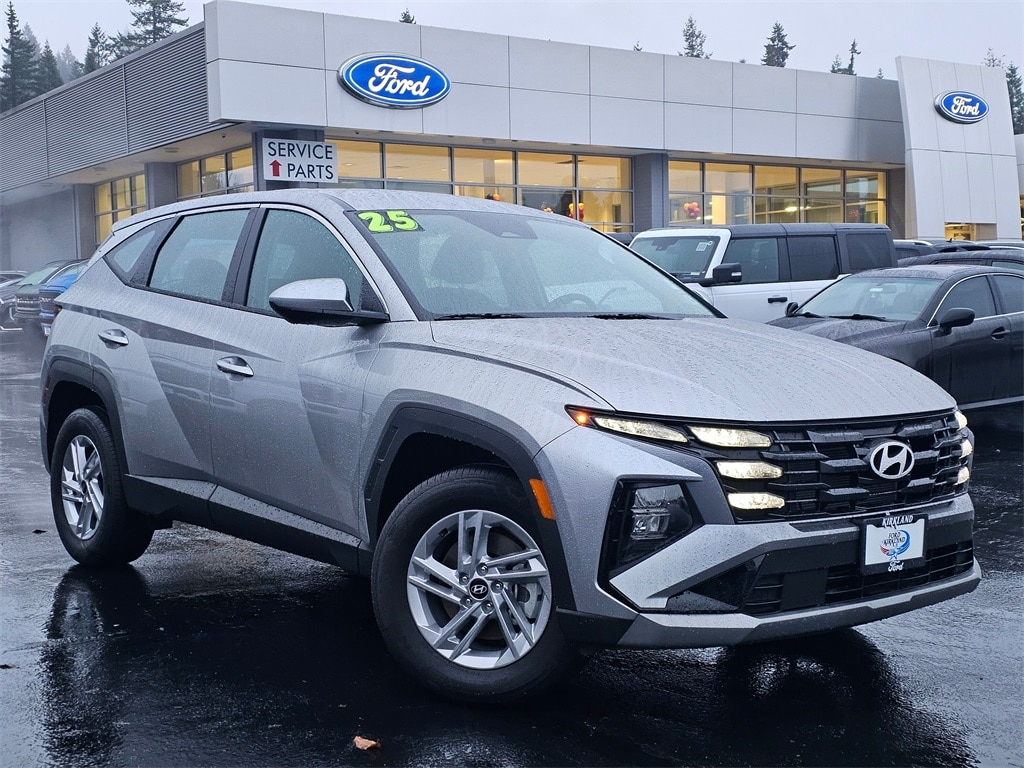 Certified 2025 Hyundai Tucson SE SUV