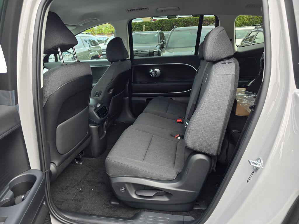 2026 Hyundai IONIQ 9 SE - Photo 14