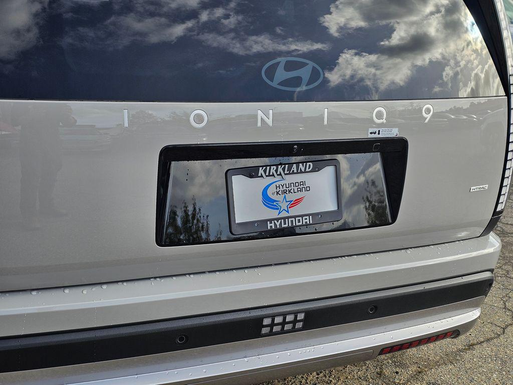 2026 Hyundai IONIQ 9 SE - Photo 16
