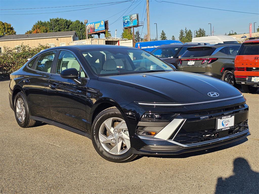 2026 Hyundai Sonata SE's photo