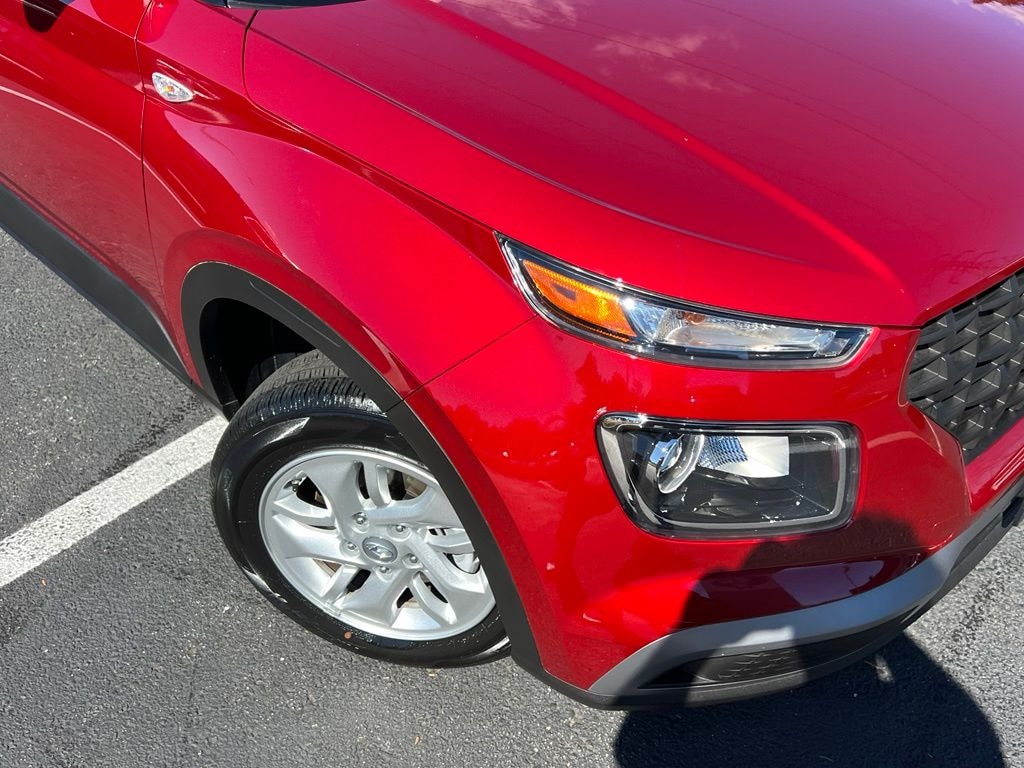 Certified 2025 Hyundai Venue SE SUV