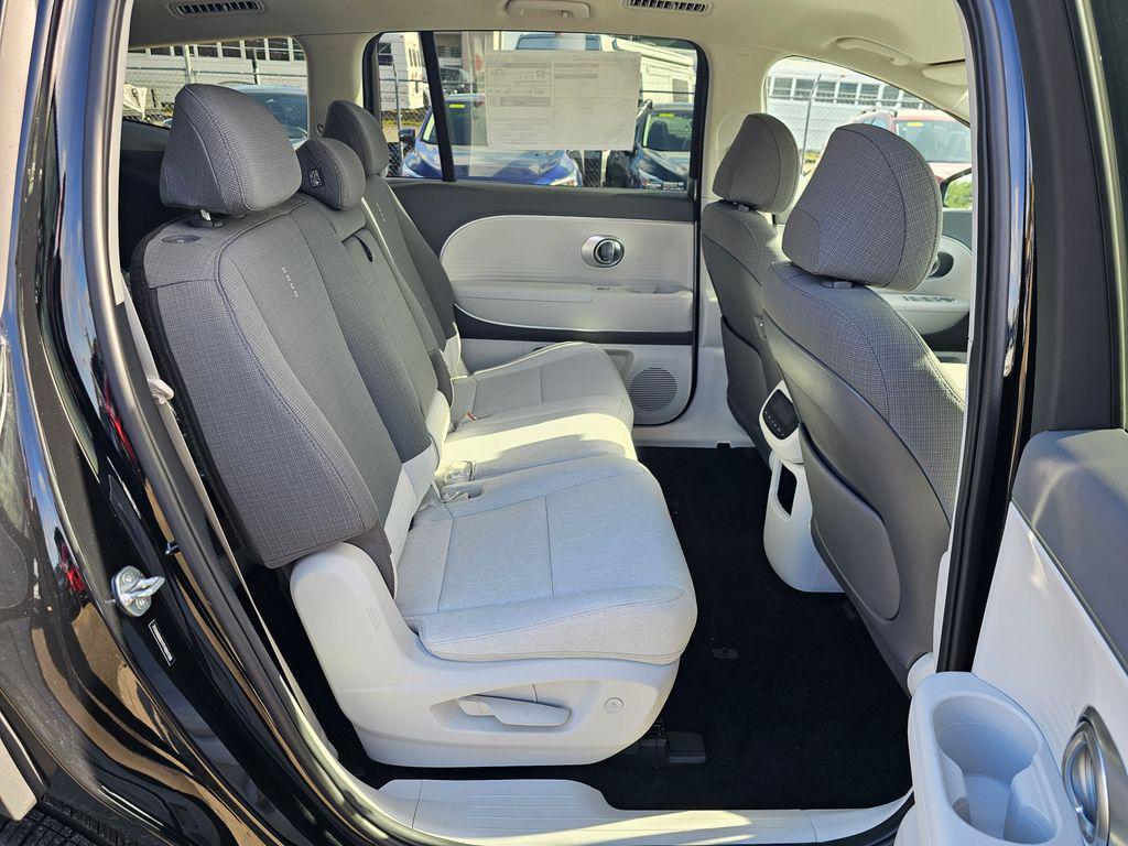2026 Hyundai IONIQ 9 S - Photo 12