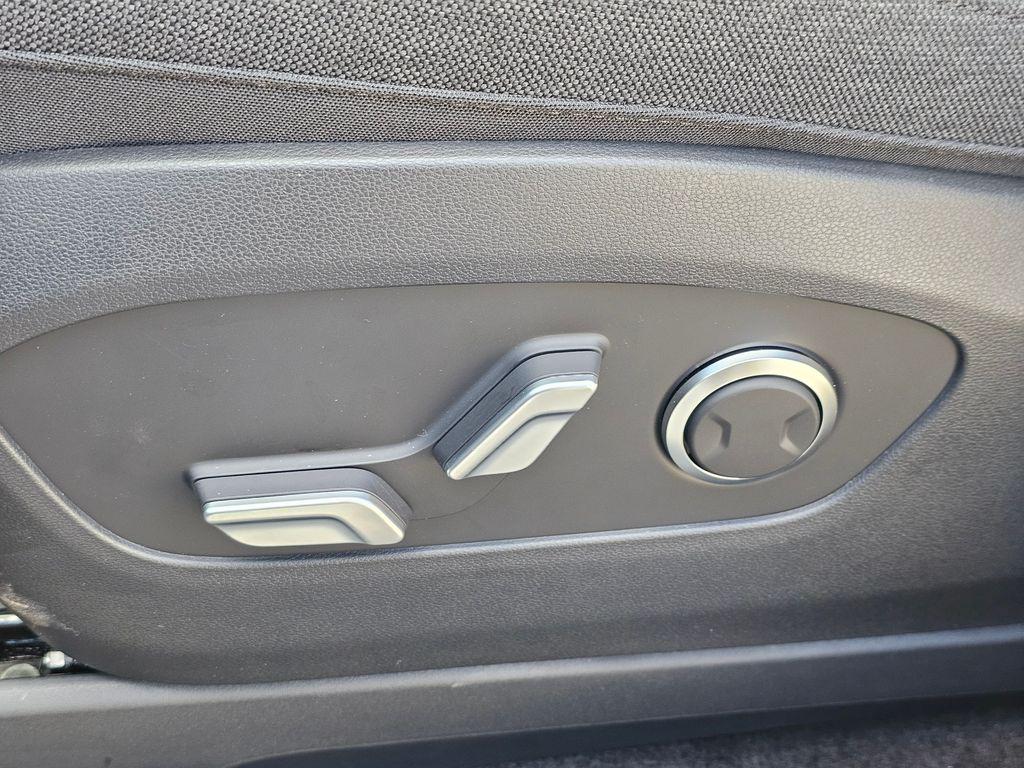 2026 Hyundai IONIQ 9 SE - Photo 25