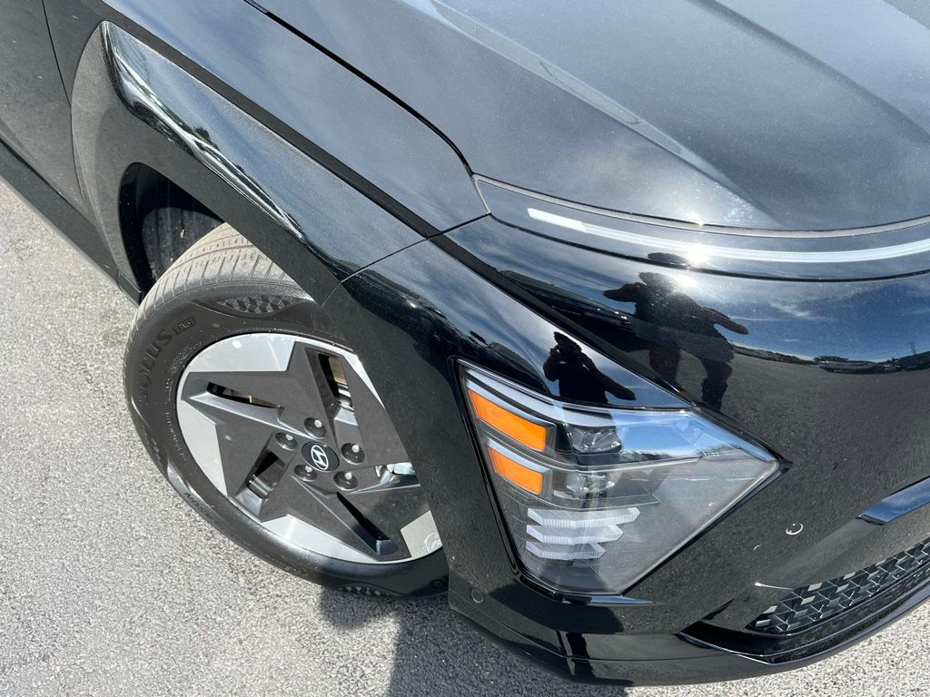 Certified 2025 Hyundai Kona EV Limited with VIN KM8HE3A60SU024928 for sale in Kirkland, WA