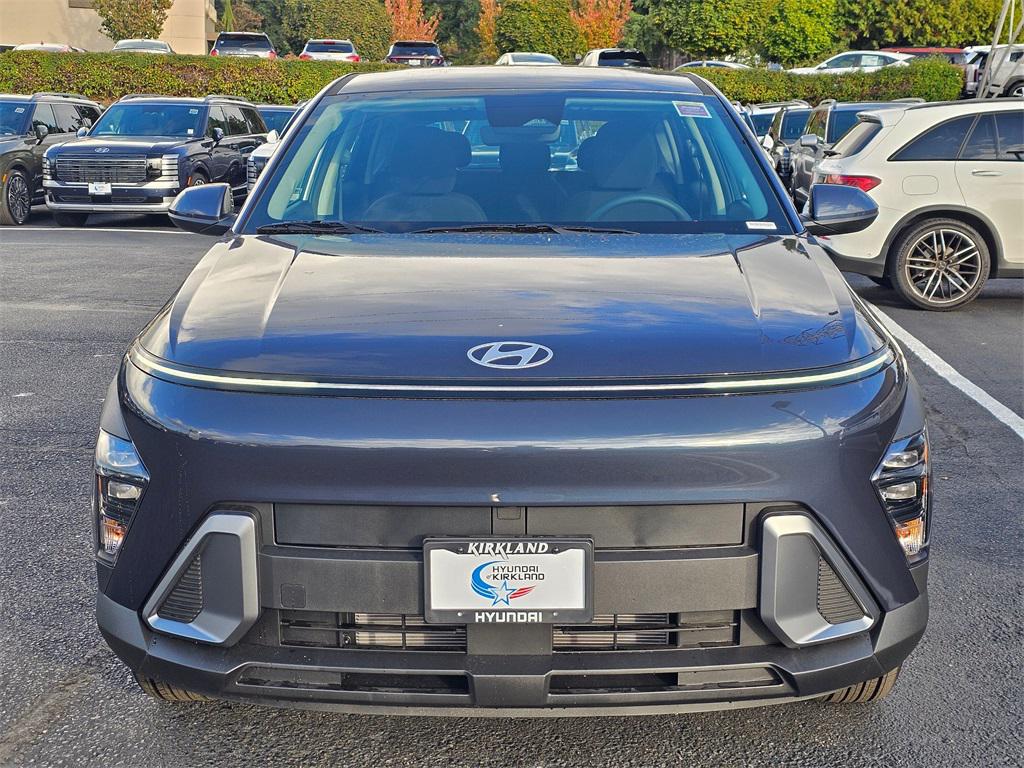 2026 Hyundai Kona SE photo 2