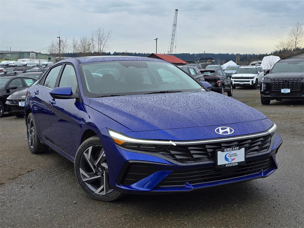 2025 Hyundai Elantra SEL's photo