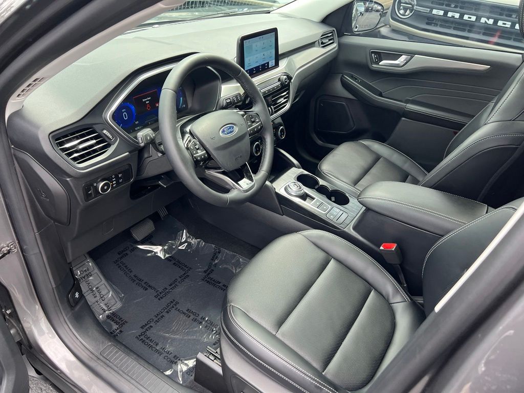 2022 Ford Escape Titanium - Photo 11