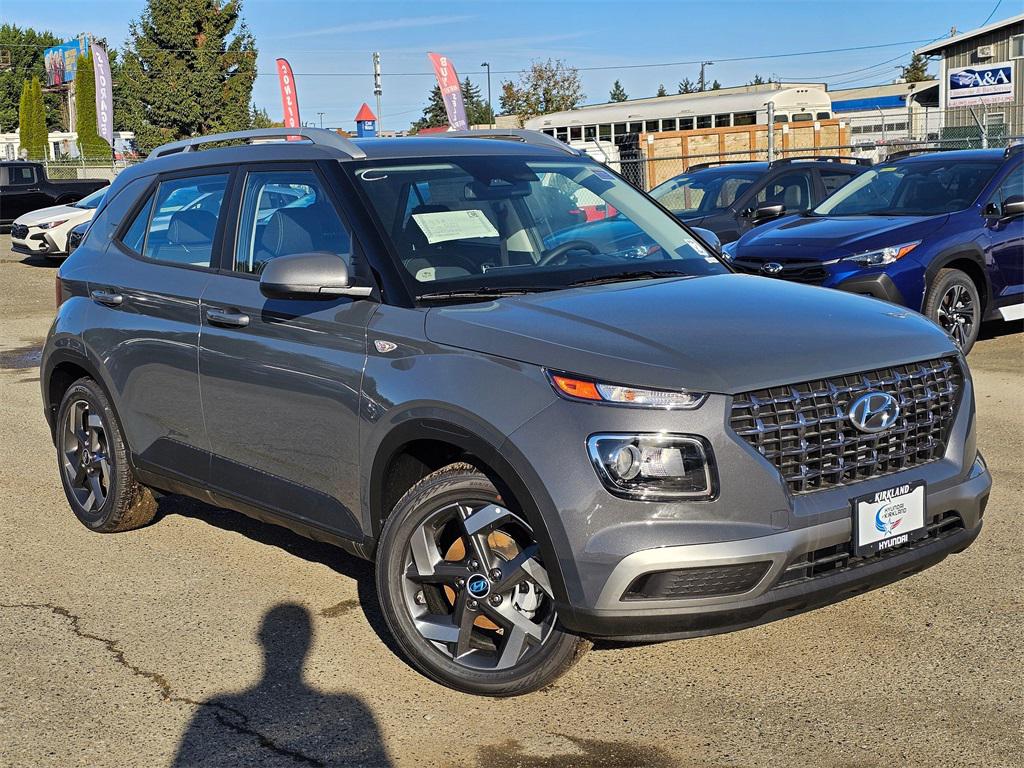 2025 Hyundai Venue SEL's photo