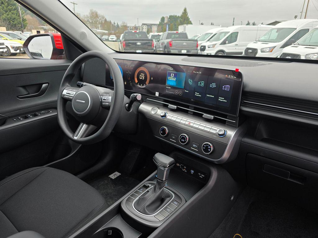 2025 Hyundai Kona SE - Photo 11