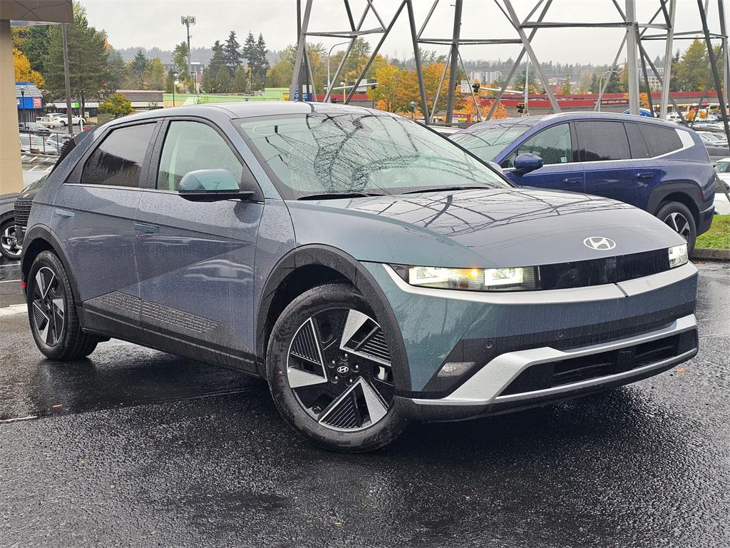 2025 Hyundai IONIQ 5 SE's photo