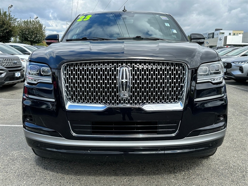 Used 2023 Lincoln Navigator Reserve with VIN 5LMJJ2LG1PEL10167 for sale in Kirkland, WA