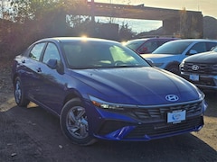 2025 Hyundai Elantra SE Sedan