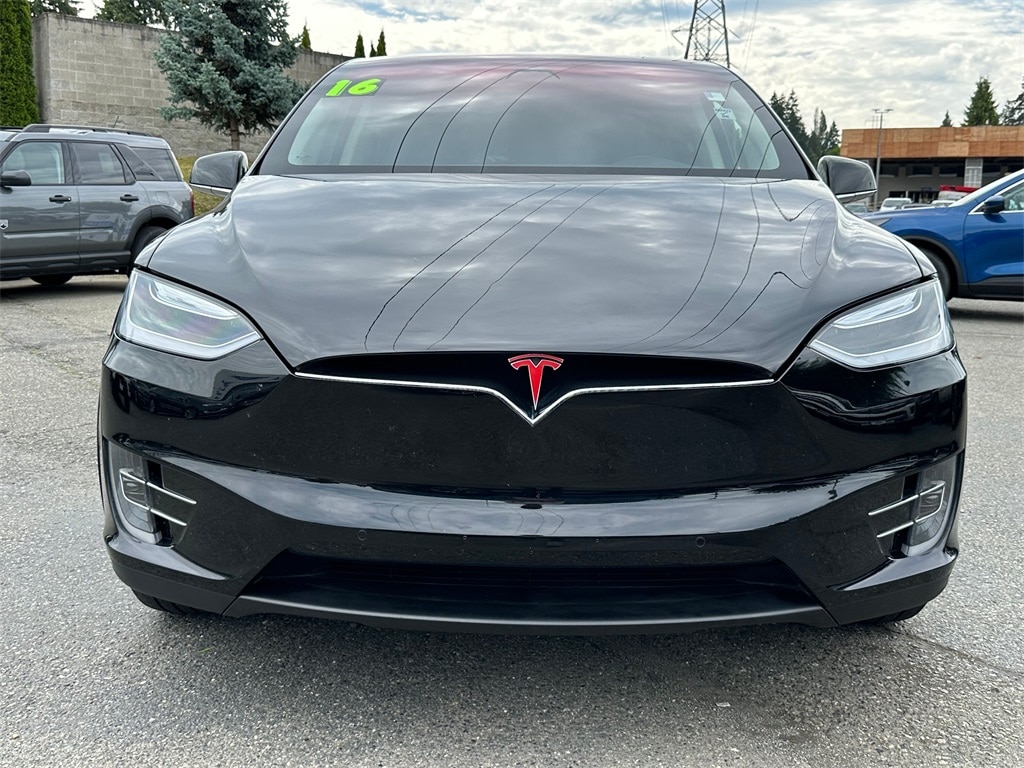 Used 2016 Tesla Model X 75D with VIN 5YJXCDE29GF026647 for sale in Kirkland, WA