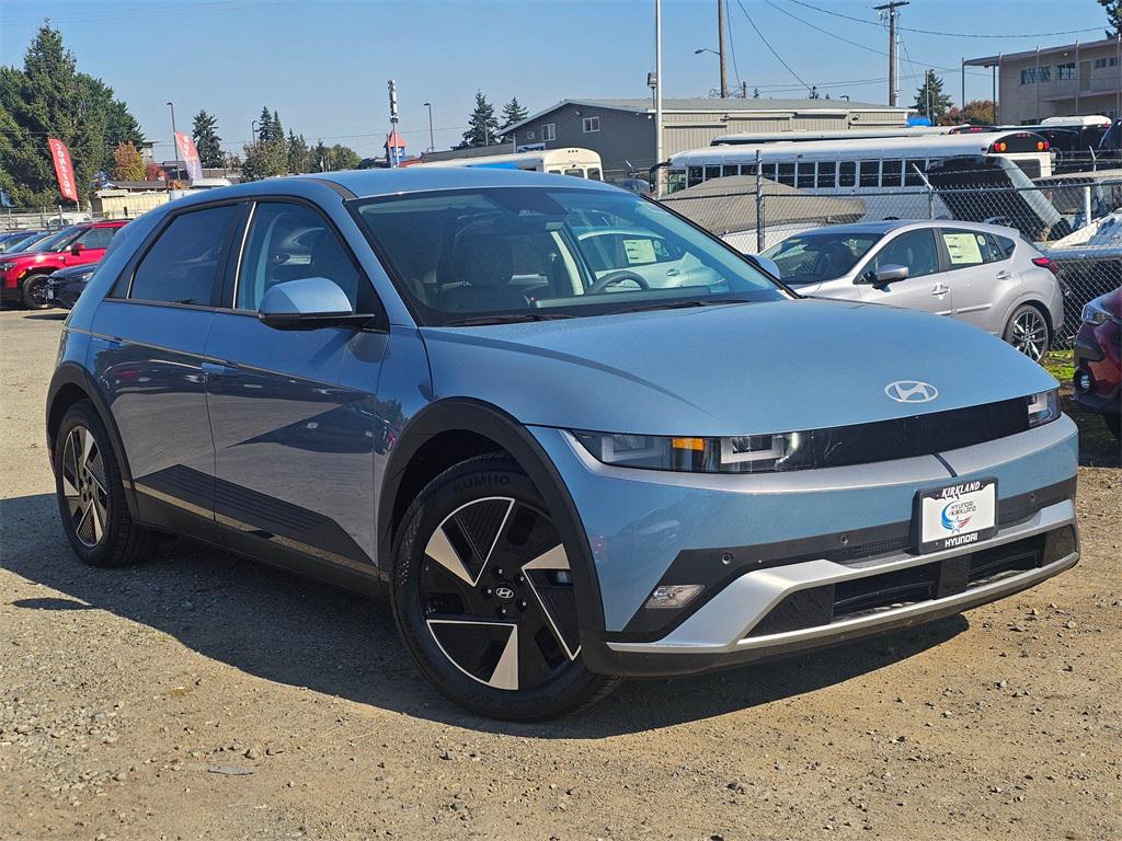 2025 Hyundai IONIQ 5 SE's photo