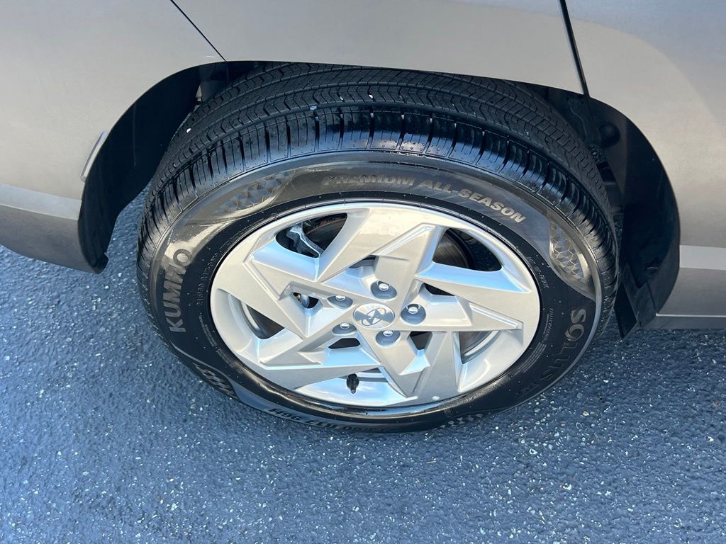 2025 Hyundai Kona SE - Photo 6
