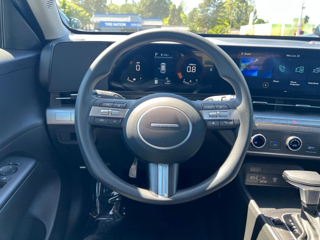 2025 Hyundai Kona SE - Photo 23