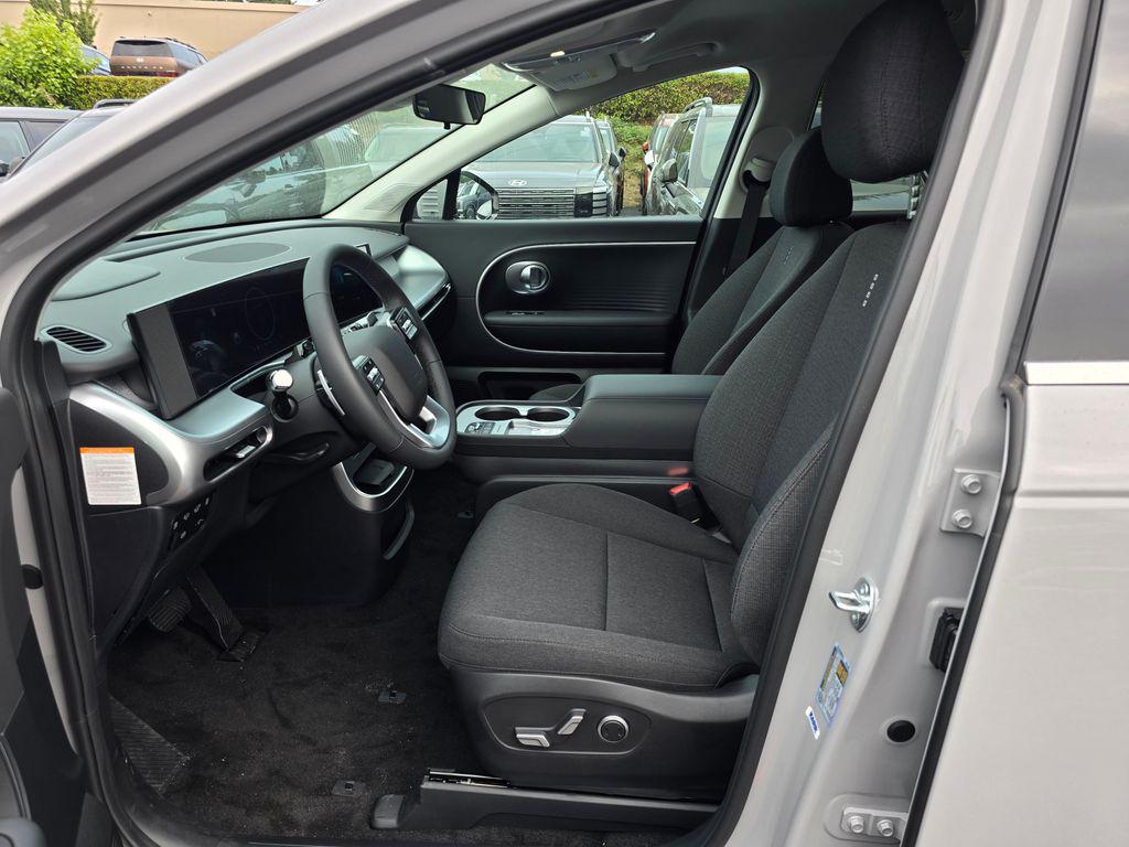 2026 Hyundai IONIQ 9 SE - Photo 16