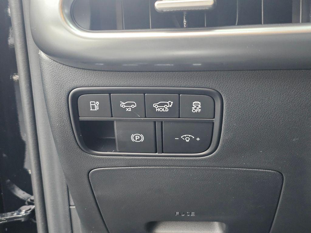 2026 Hyundai IONIQ 9 SE - Photo 25