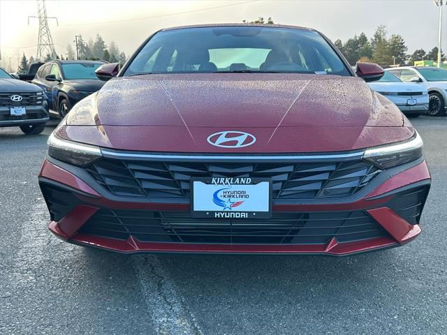 2025 Hyundai Elantra SE photo 2