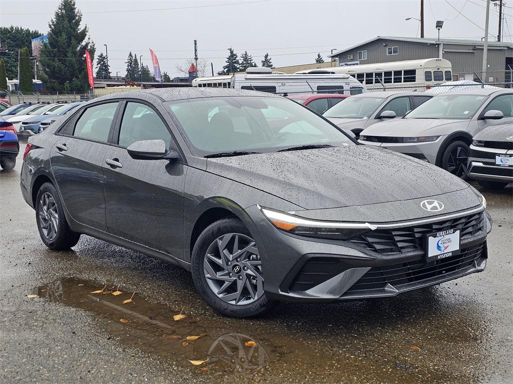 2026 Hyundai Elantra Blue's photo