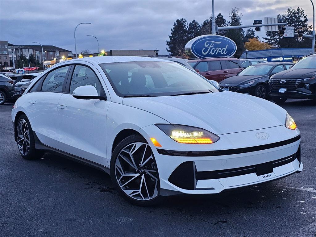 New 2025 Hyundai IONIQ 6 SEL Sedan