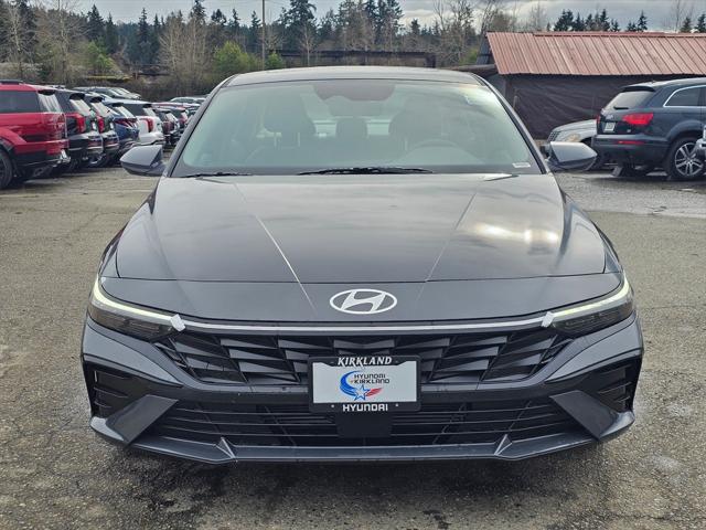 2025 Hyundai Elantra SEL Convenience photo 2