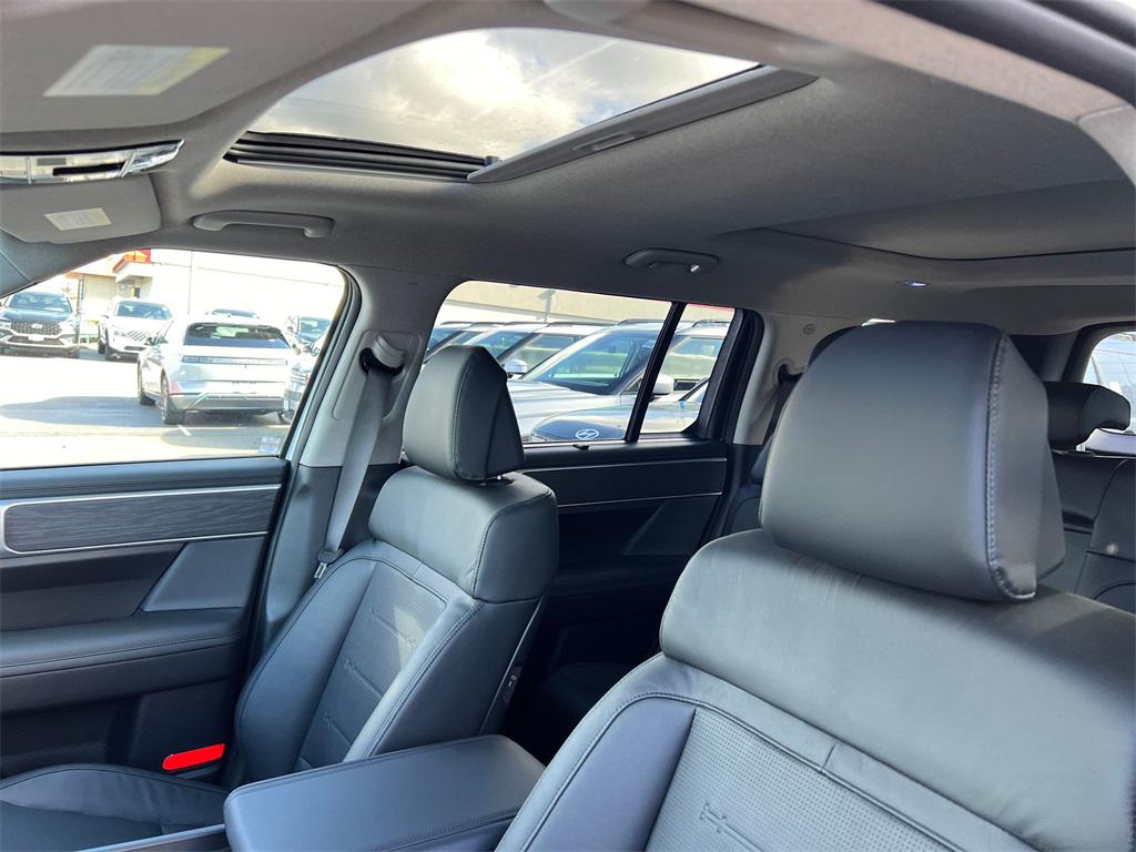2024 Hyundai Santa Fe Limited - Photo 22