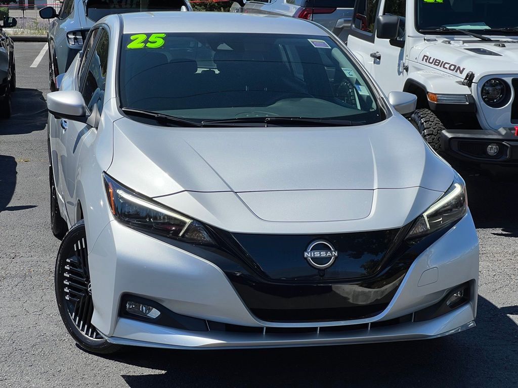 2025 Nissan Leaf