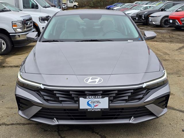 2025 Hyundai Elantra Hybrid Limited photo 2