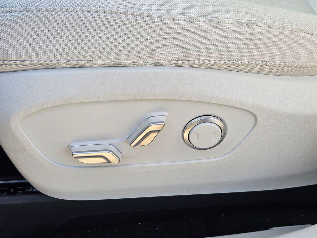 2026 Hyundai IONIQ 9 S - Photo 25