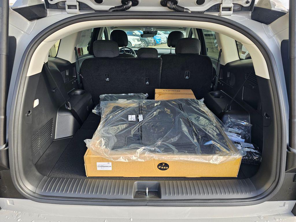 2026 Hyundai IONIQ 9 SE - Photo 15