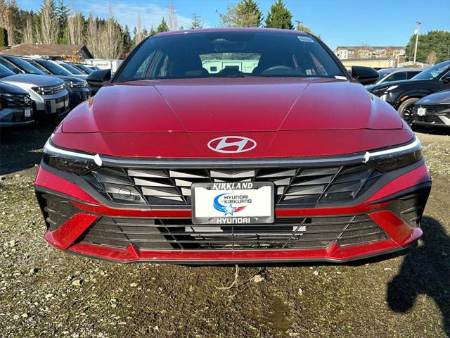 2025 Hyundai Elantra SEL Sport photo 2