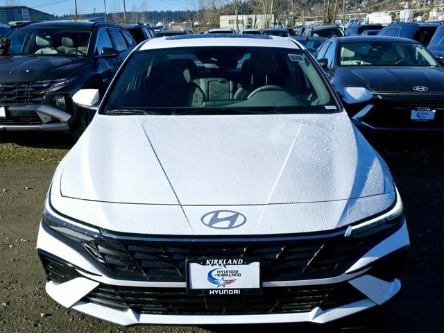 2025 Hyundai Elantra SEL Convenience photo 2
