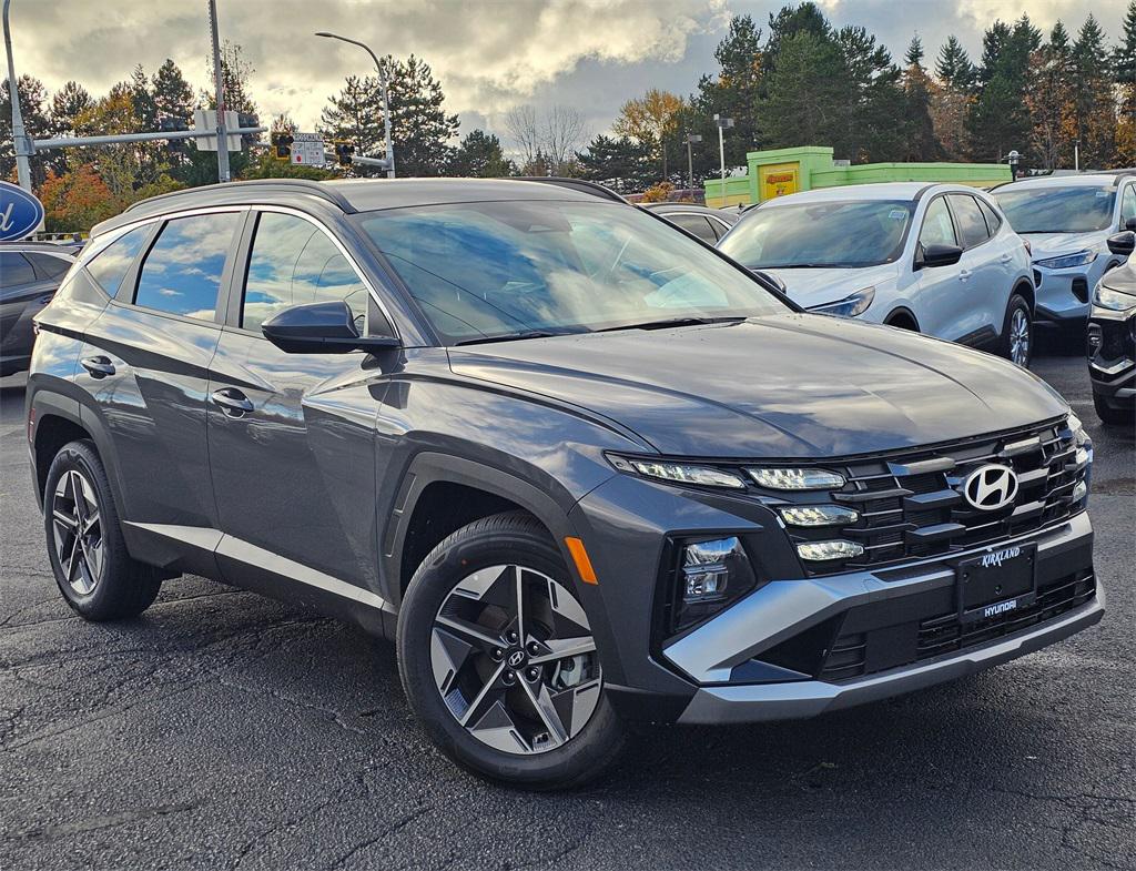 2026 Hyundai Tucson Blue SE's photo