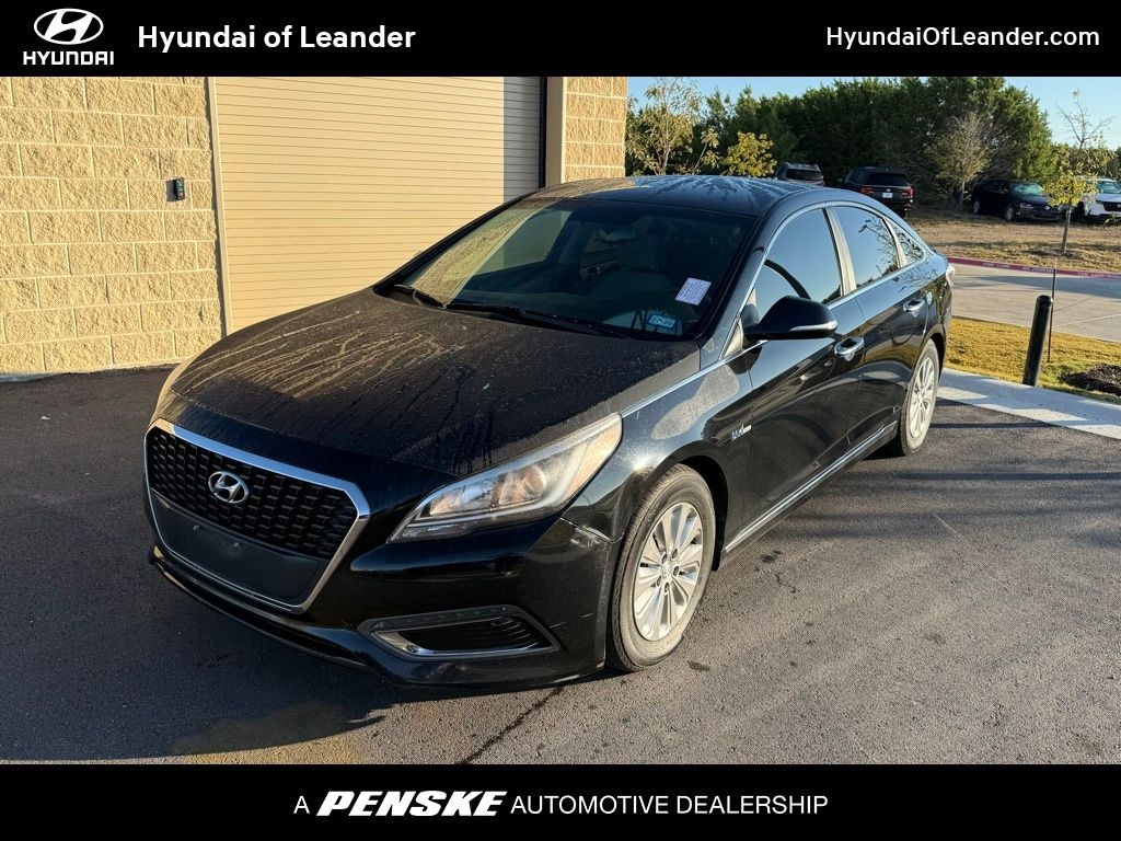 Used 2017 Hyundai Sonata Hybrid SE Sedan