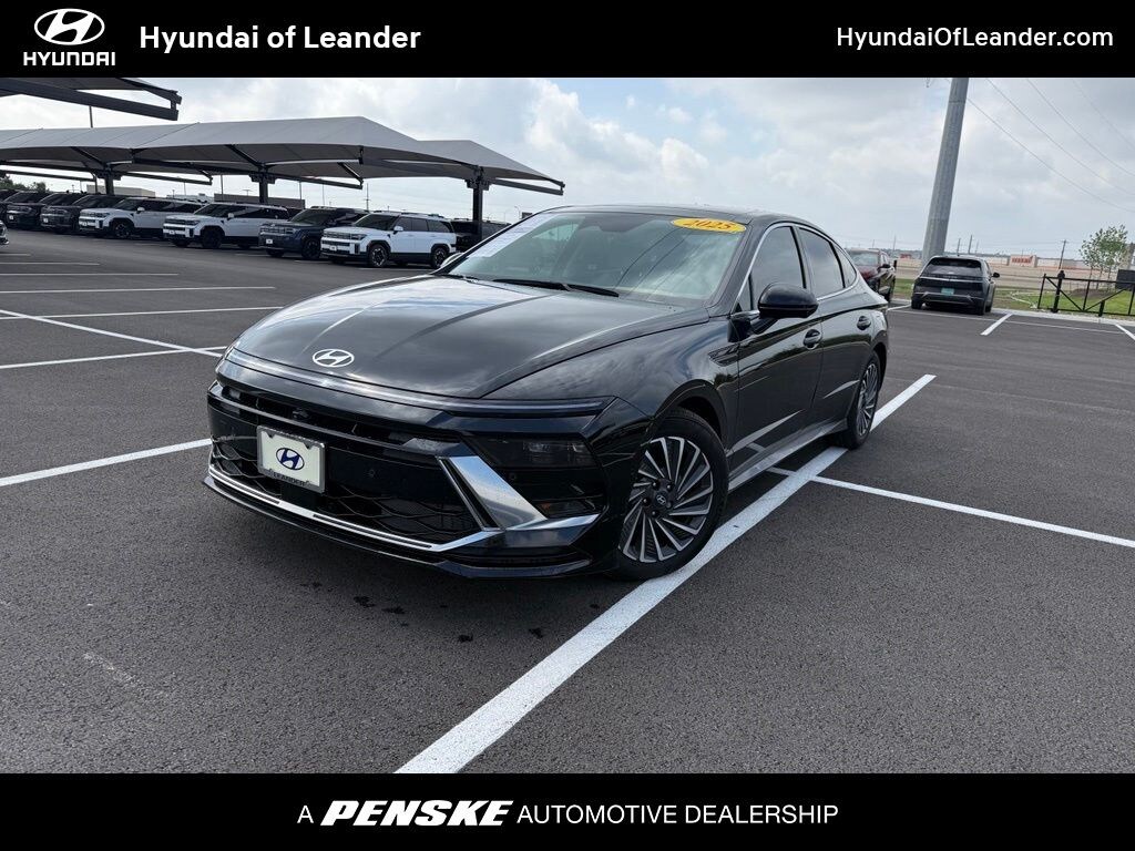 Certified 2025 Hyundai Sonata Hybrid Limited Sedan