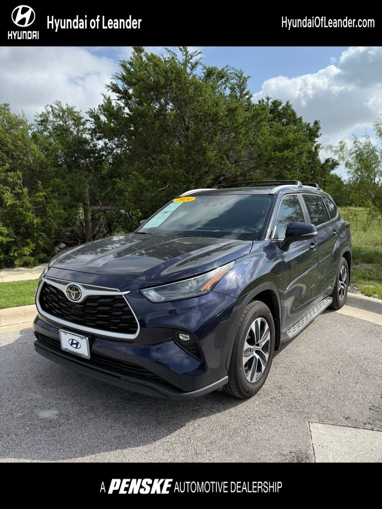 2024 Toyota Highlander XLE