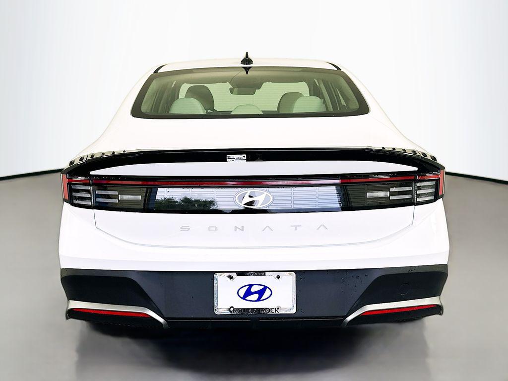 2026 Hyundai Sonata SE - Photo 6