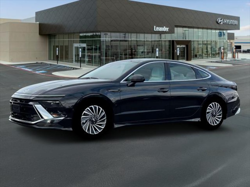 Used 2025 Hyundai Sonata Hybrid Limited Sedan