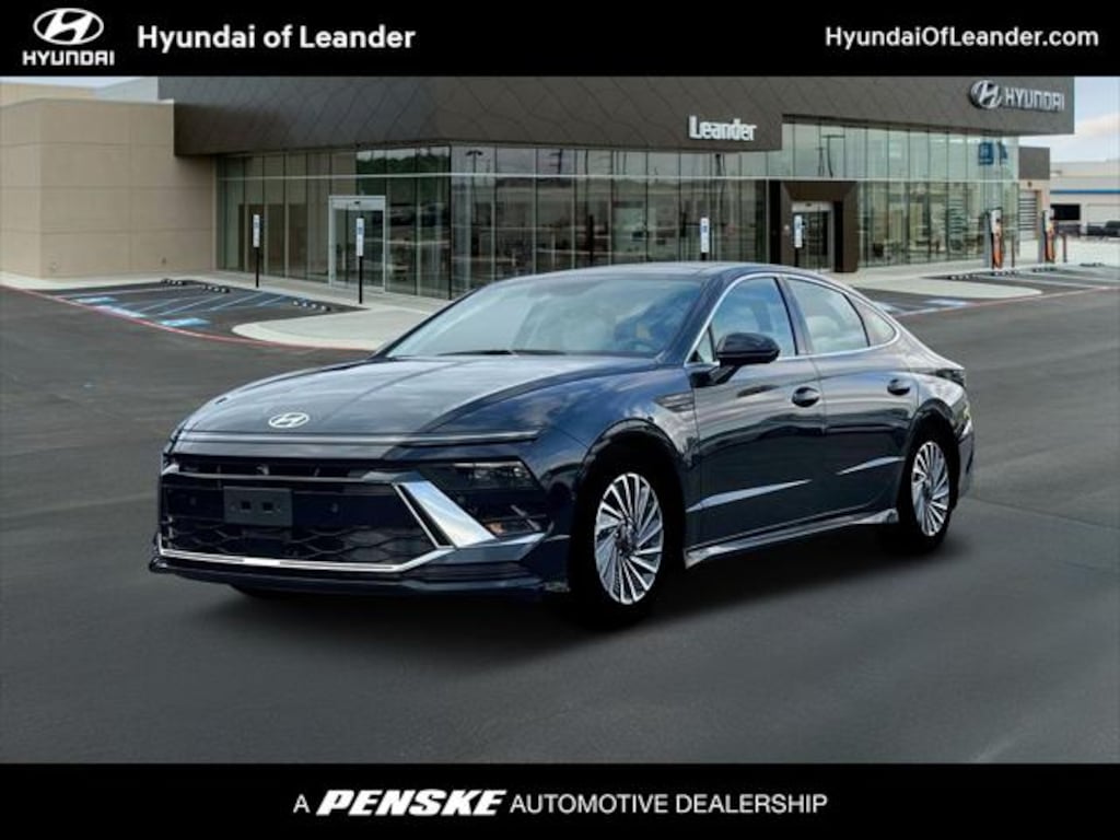 Used 2025 Hyundai Sonata Hybrid Limited Sedan