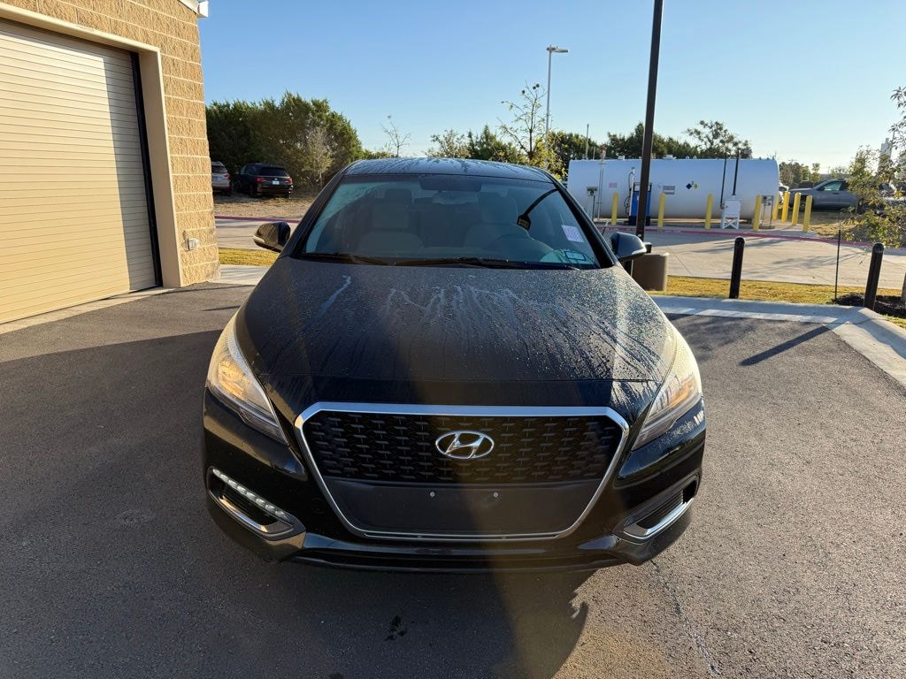 Used 2017 Hyundai Sonata Hybrid SE Sedan