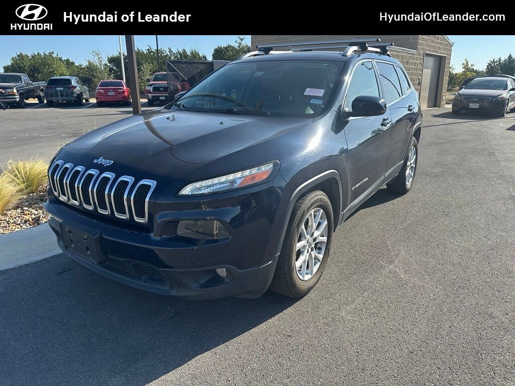Used 2016 Jeep Cherokee Latitude FWD SUV