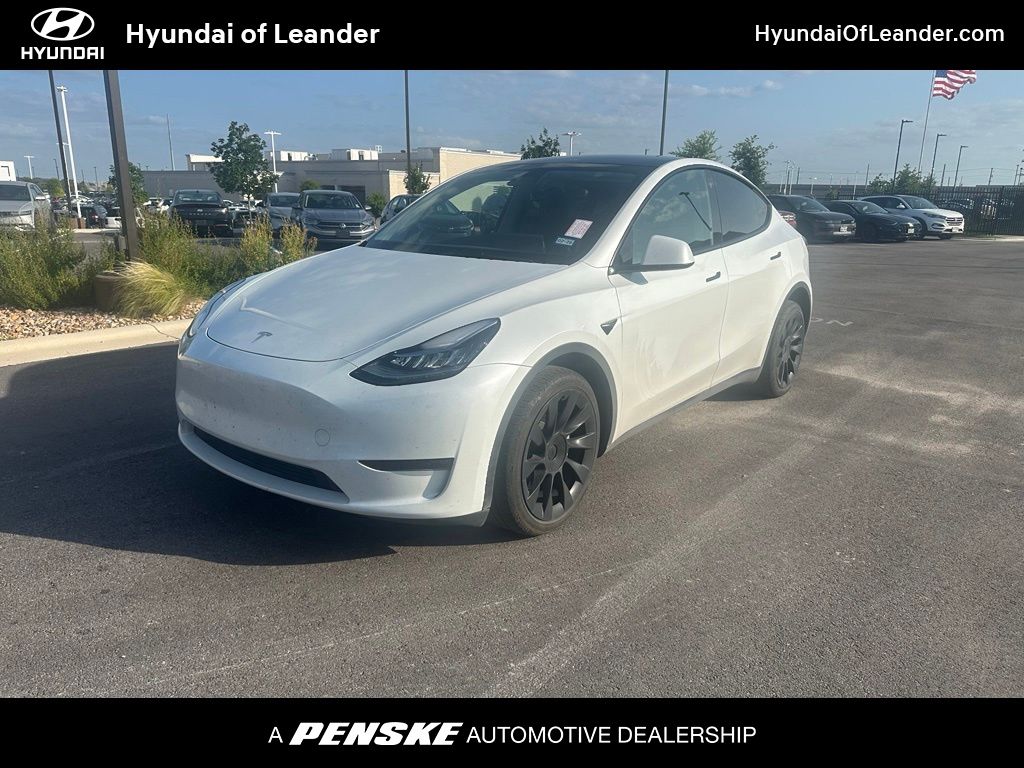 2023 Tesla Model Y Long Range Dual Motor All-Wheel Drive's photo