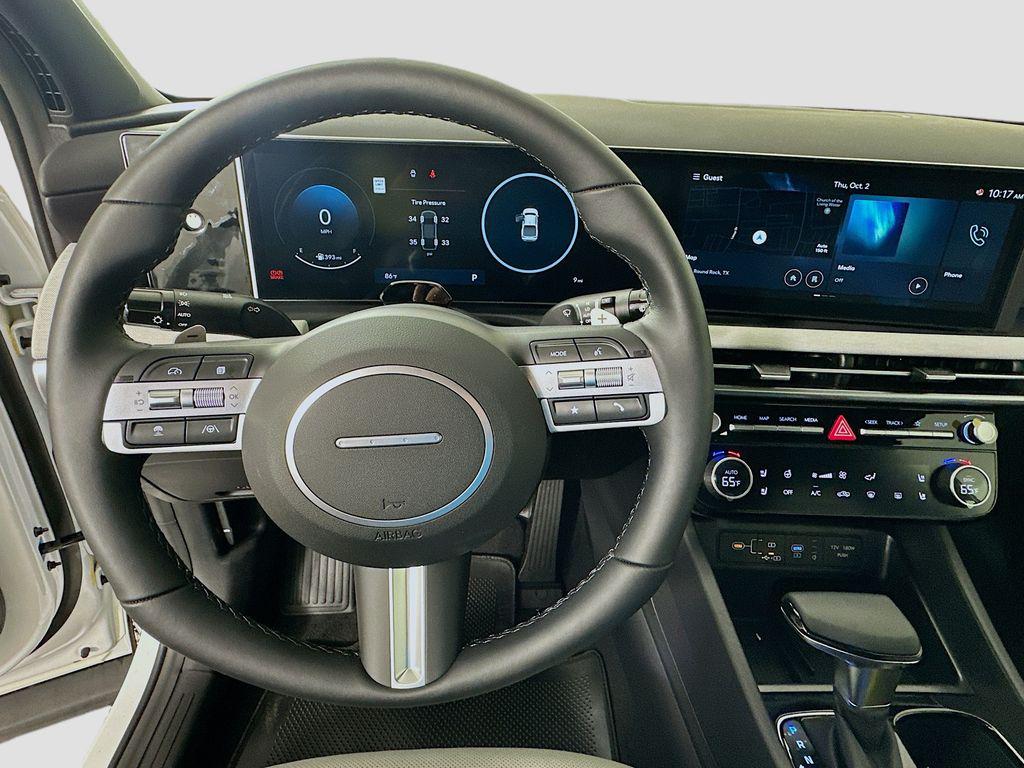 2026 Hyundai Santa Cruz Limited - Photo 10