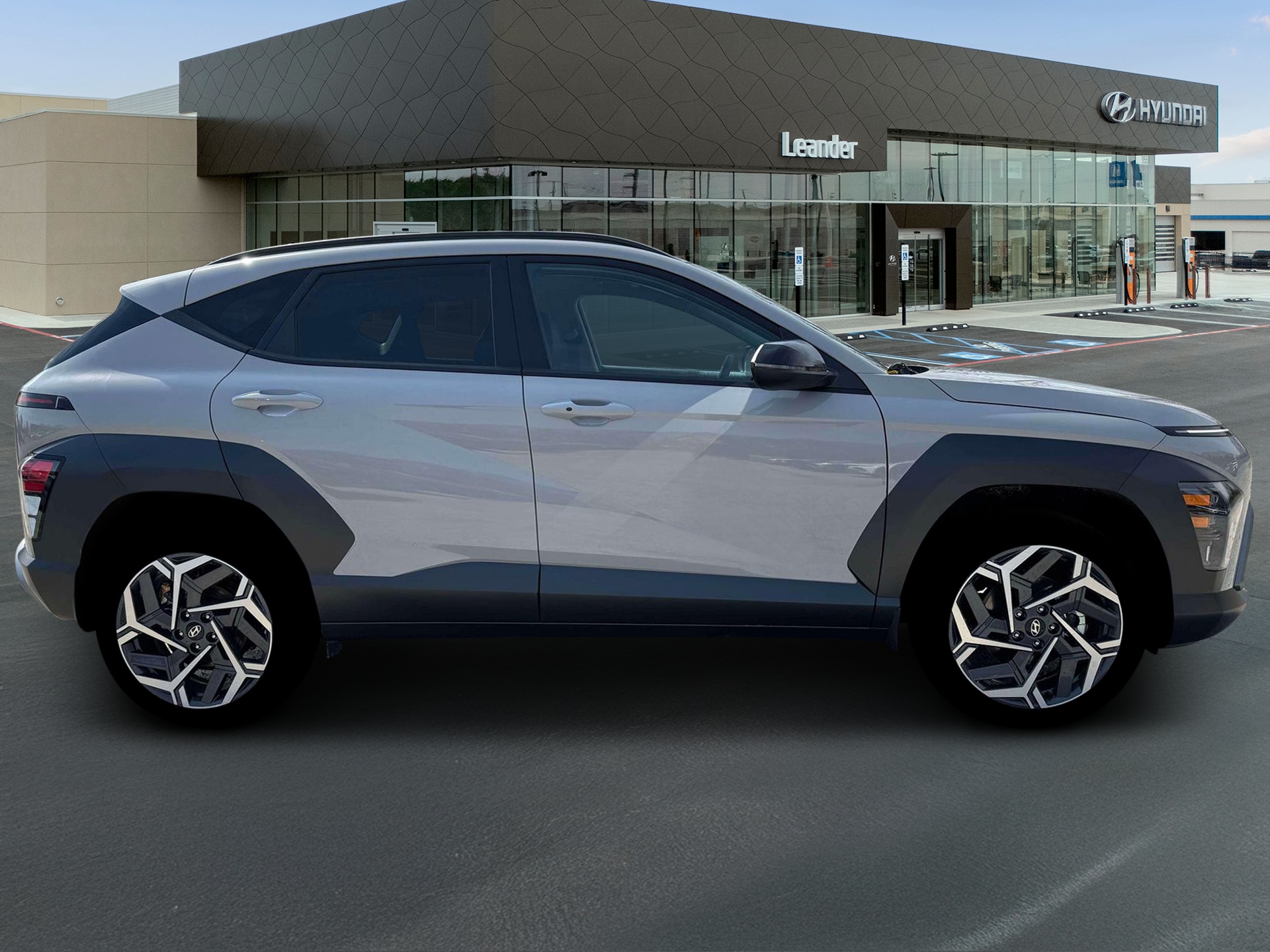 2026 Hyundai Kona SEL Premium - Photo 8
