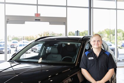 Staff member Jonathan Mound from ID_051a56