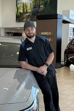 Staff member Nate Szymanski from ID_051a56