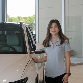 Staff member Jade Corriveau from ID_1c90a0